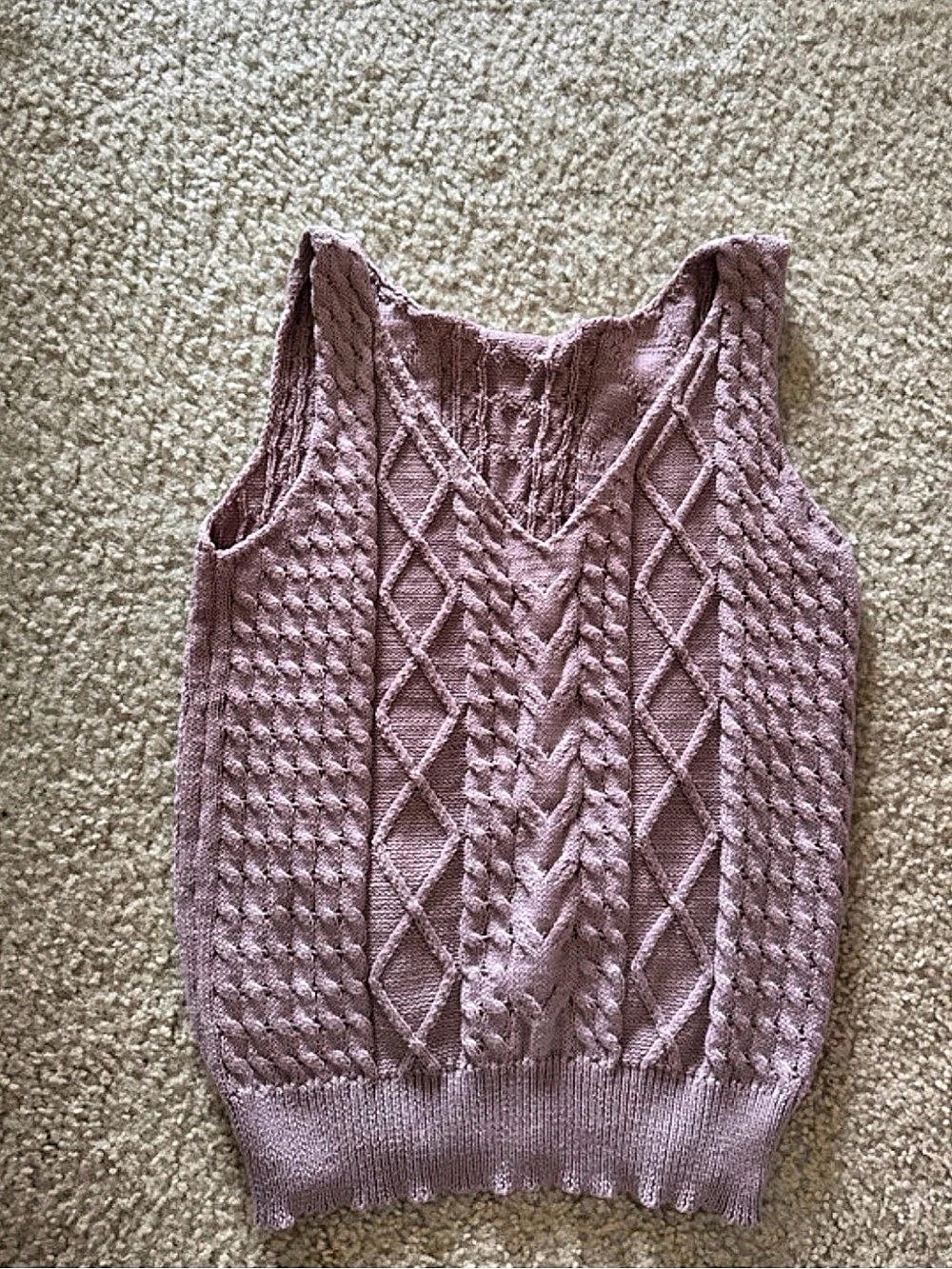 Cable Knit Sweater Vest in mauve